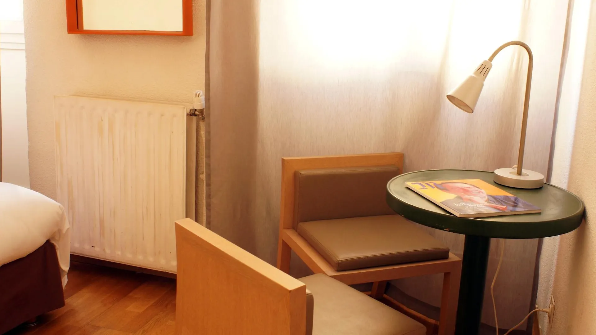 Hotel Edmond Rostand Марсель